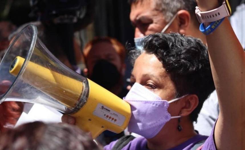 “We cannot remain in the shadows”: Reflections on democratizing knowledge and voice with unpaid care workers in Mexico